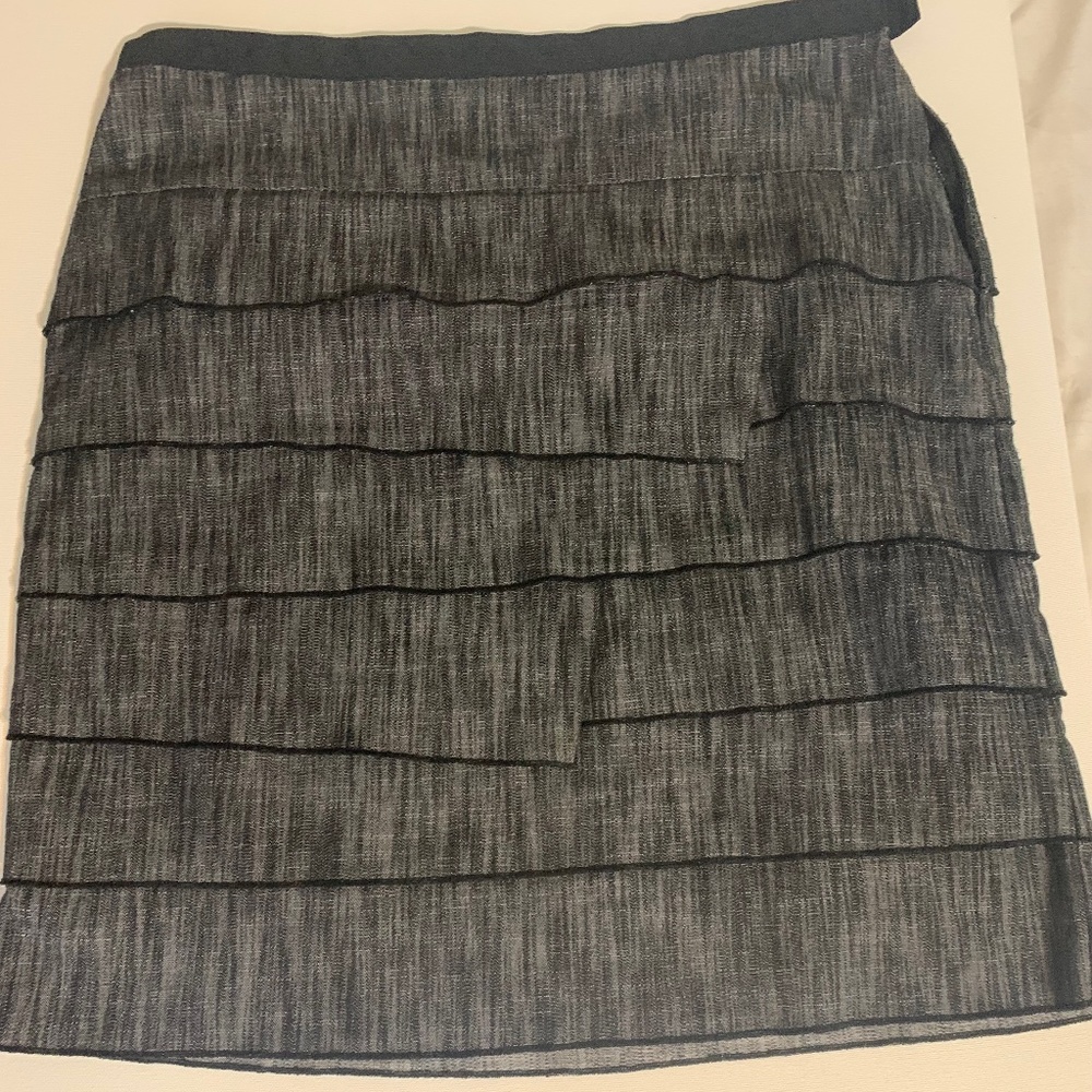 A line Ruffled skirt gray black